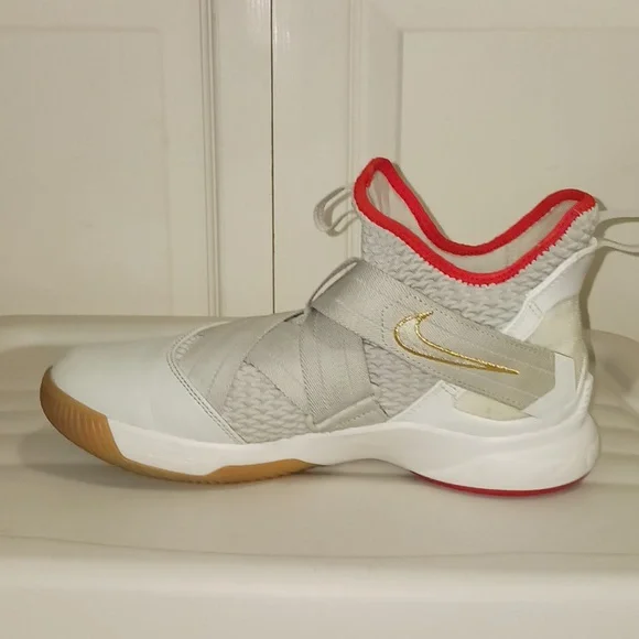 Nike LeBron "Soldier" 12 EP "Light Bone" - 8.5 - red/off-white/gold - Picture 9 of 15